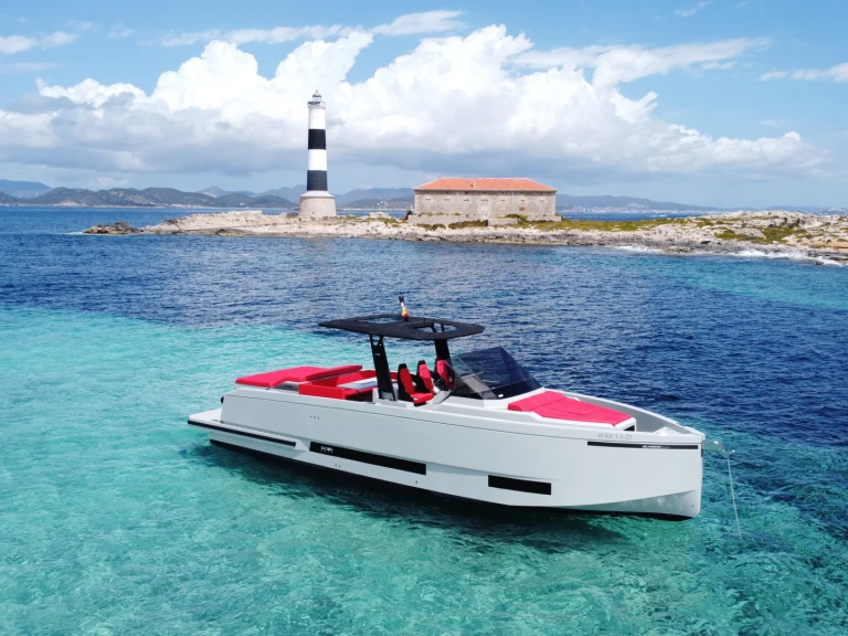 Noleggio Barca a motore con o senza skipper De Antonio a Ibiza Town