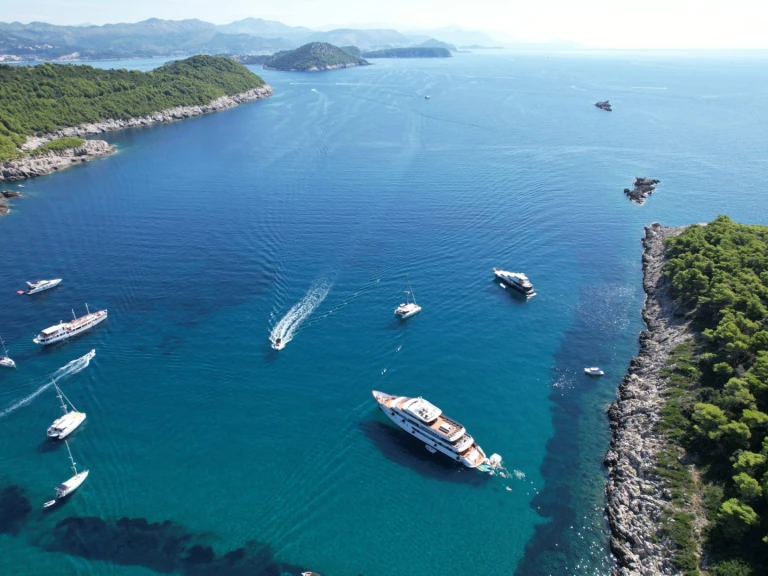 Noleggio barche Spalato economico Motoryacht Yolo