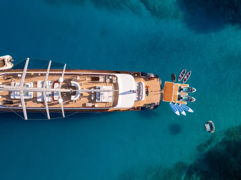 Noleggio Barca a vela  con patente nautica