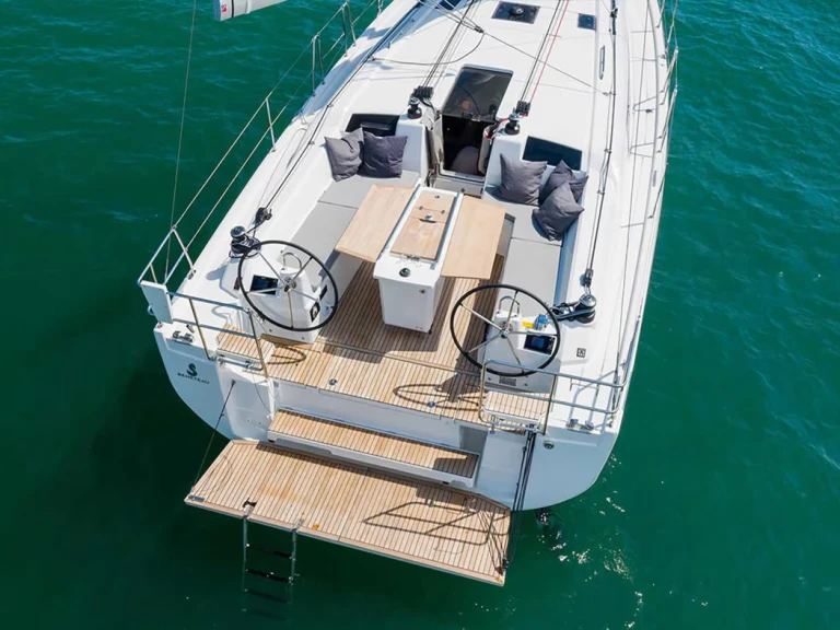 Noleggio Barca a vela Bénéteau con patente nautica