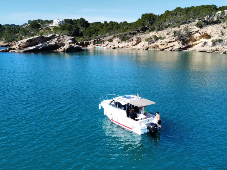Noleggio Barca a motore Bénéteau con patente nautica