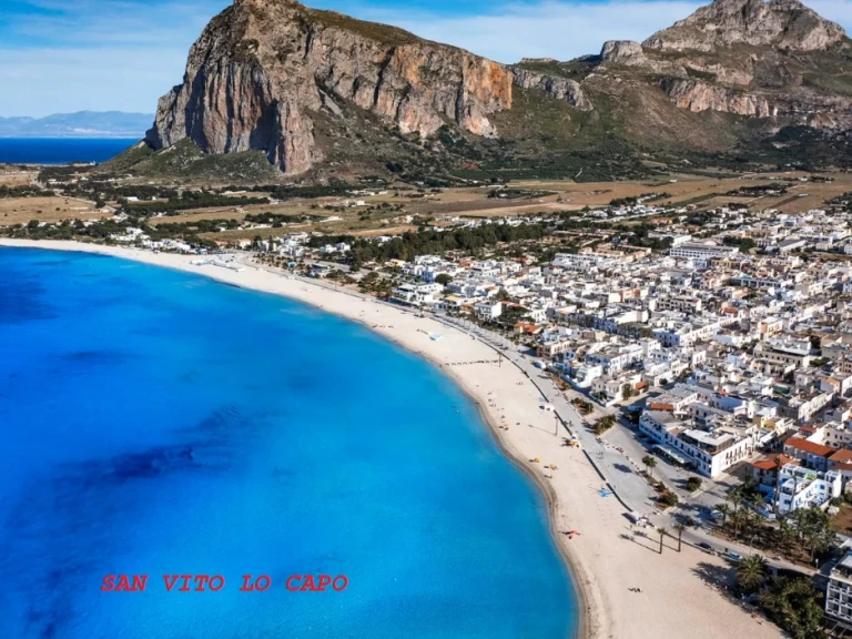 Noleggio Barca a motore con o senza skipper Cranchi a Castellammare del Golfo