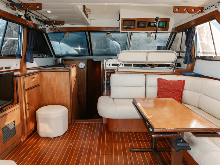 Noleggio Barca a motore con o senza skipper Fairline a Cala en Bosch