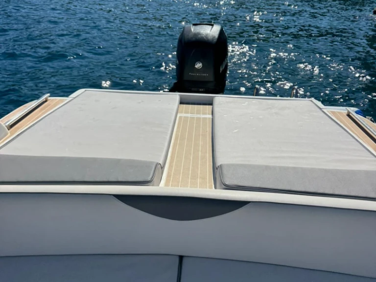 Noleggio Gommone a Catania – Almar 911s