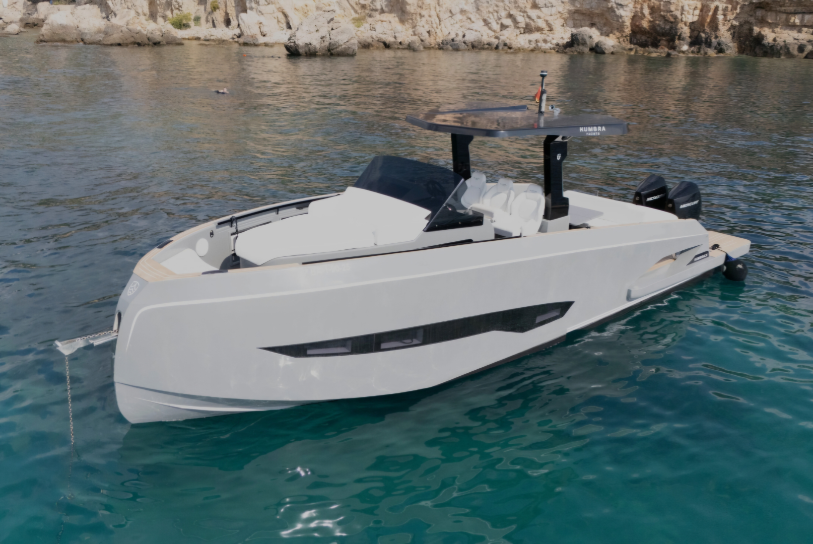 Noleggiare una KUMBRA Kumbra 34 a Mykonos Port