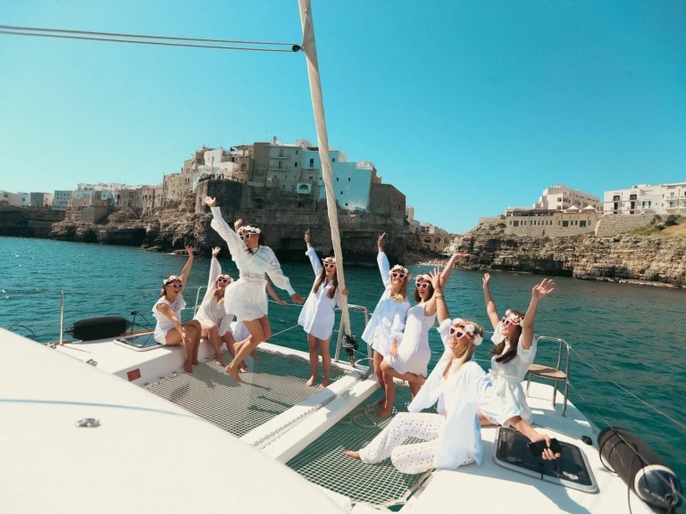 Noleggio Catamarano Lagoon con patente nautica