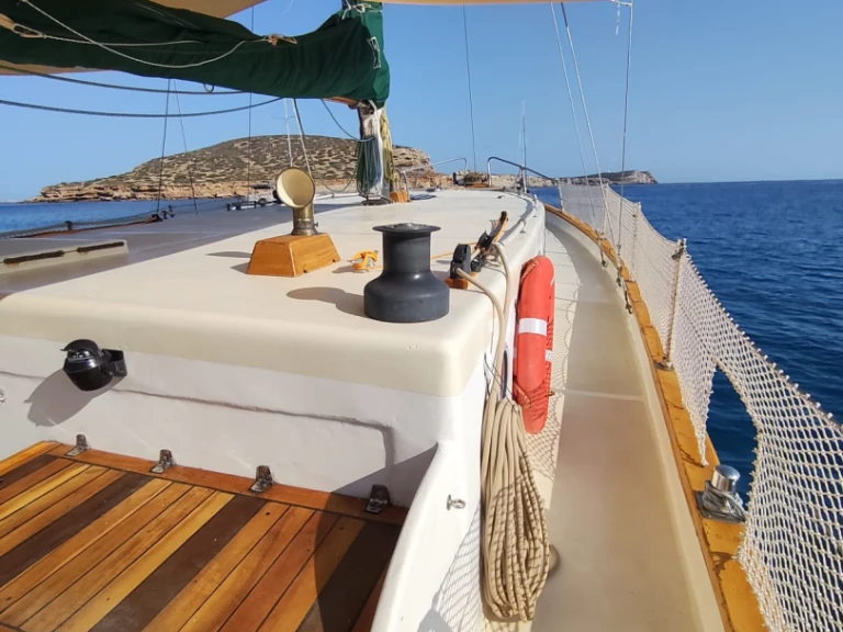 Noleggio Barca a vela Custom con patente nautica