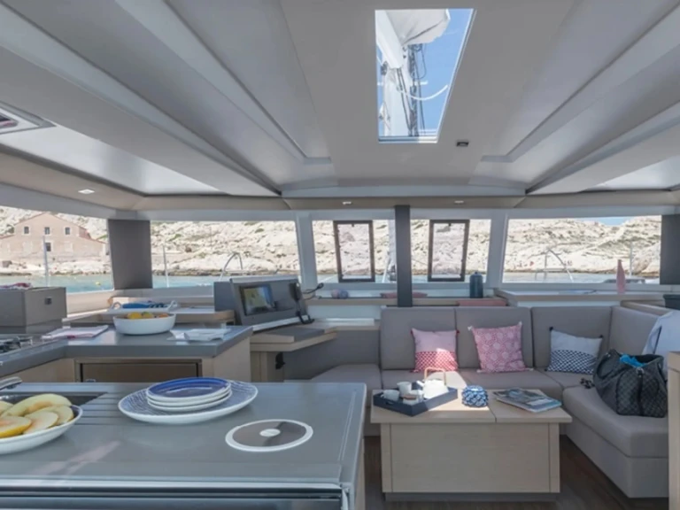 Noleggio Catamarano a Cogolin – Fountaine Pajot Astrea 42