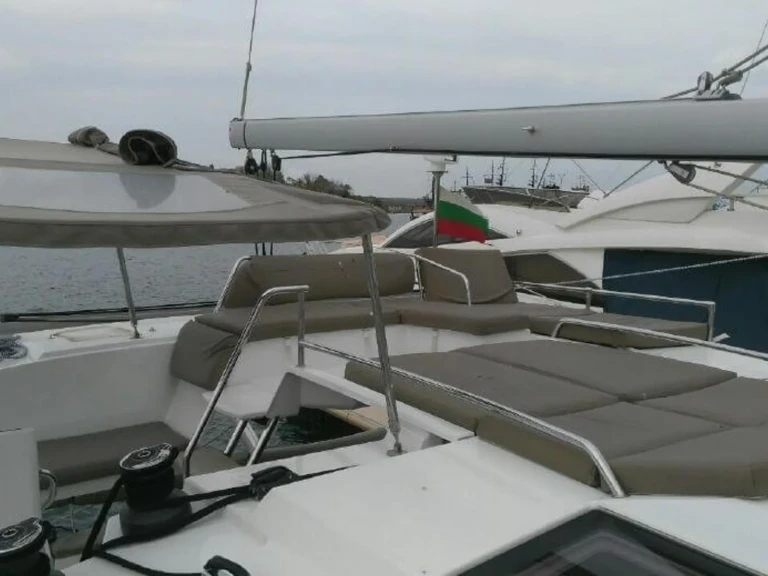Noleggio Catamarano Fountaine Pajot con patente nautica