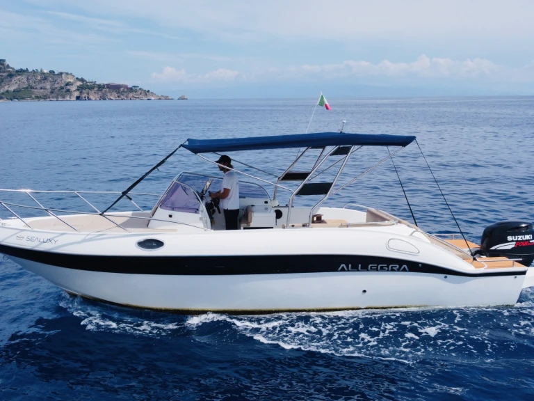 Noleggiare una Allegra Boats All 7.9.0 Open Day a Giardini-Naxos