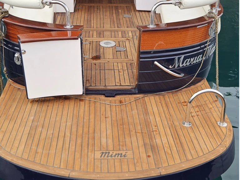 Noleggio barche Piano di Sorrento economico Scirocco 850 sport 