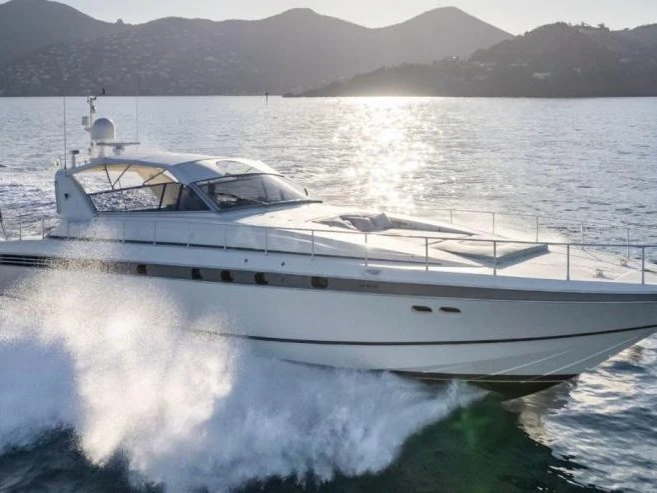 Noleggio Yacht di lusso Arno Leopard con patente nautica