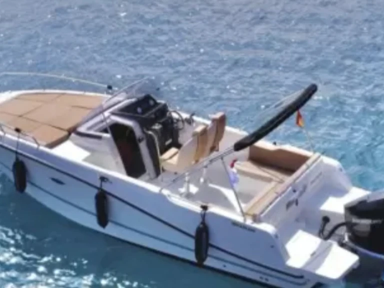 Noleggio a Hyères – Quicksilver Activ 755 Sundeck su SamBoat