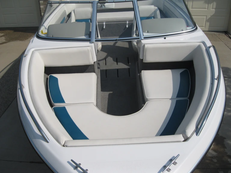 Noleggio Barca a motore Four Winns con patente nautica
