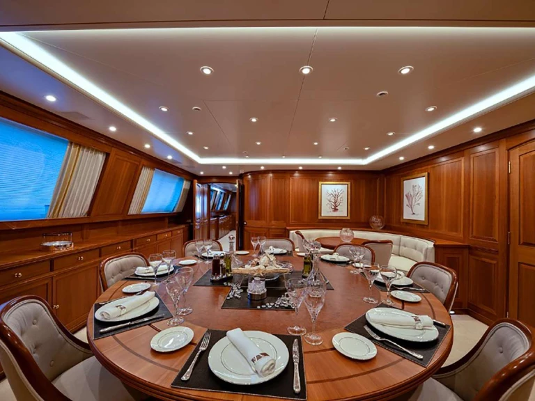 Perini Navi JASALI  II da affittare a  La Spezia