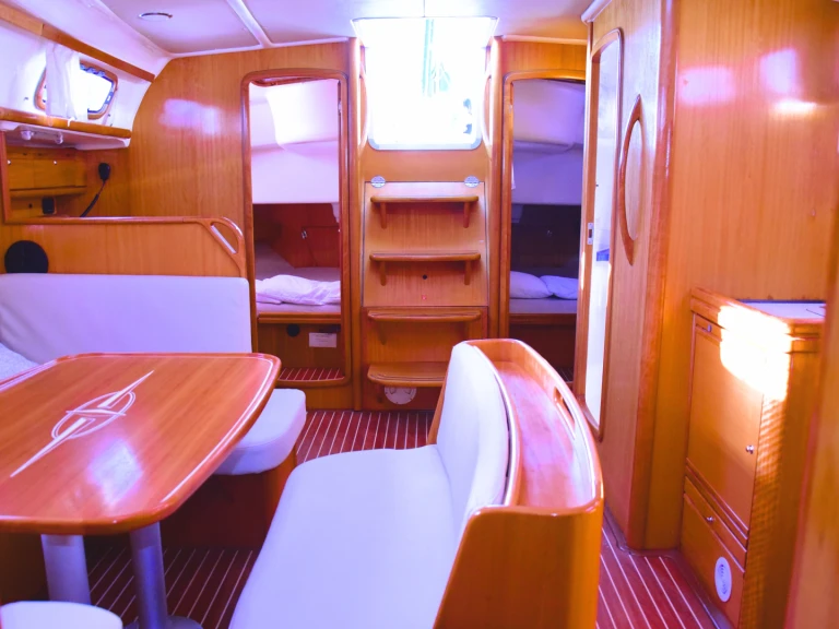 Noleggio Barca a vela Bavaria con patente nautica