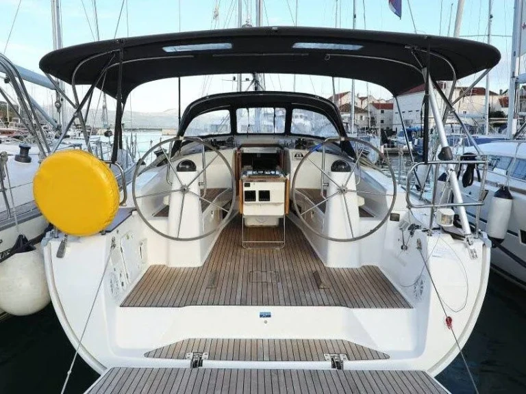 Noleggiare una Bavaria Cruiser 40 a Punat