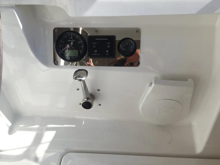 Noleggio Barca a vela Bavaria con patente nautica