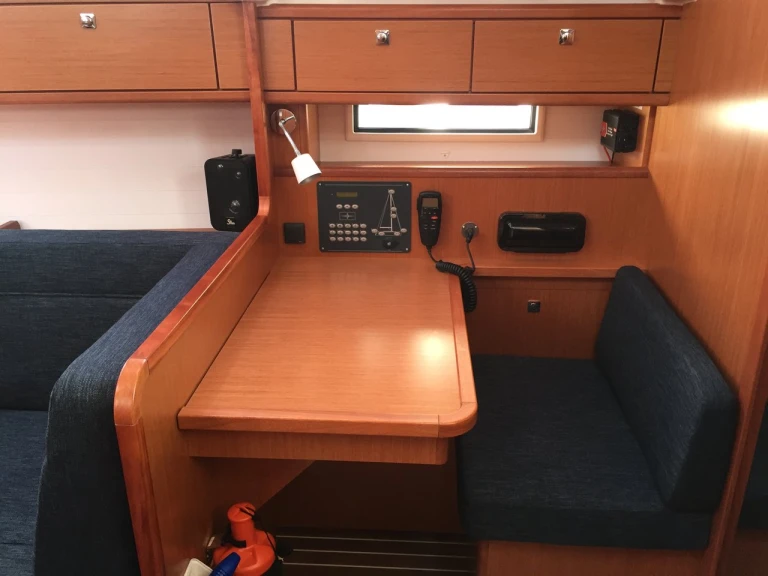 Bavaria Cruiser 41 da affittare a  Kos