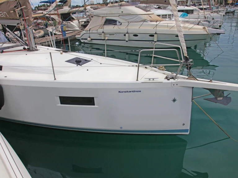 Noleggio barche Jeanneau Sun Odyssey 410 a Nydri su Samboat