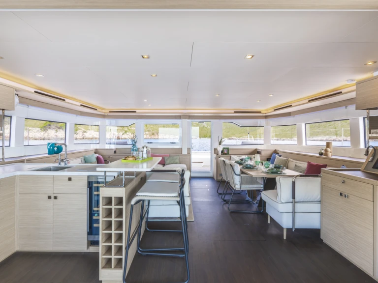 Noleggio barche Lagoon Lagoon 60 a Capo d'Orlando su Samboat