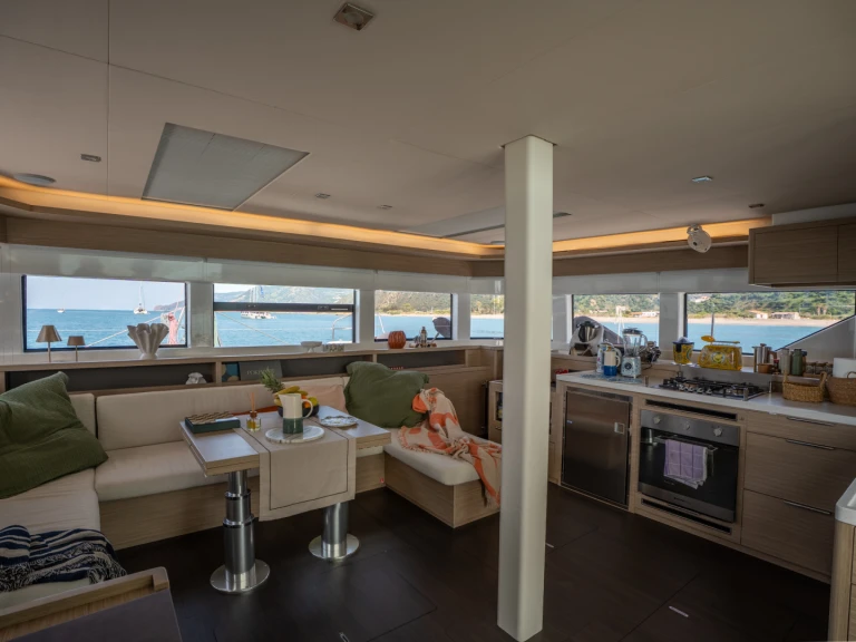 Noleggiare una Lagoon Lagoon 55 a Castellammare del Golfo