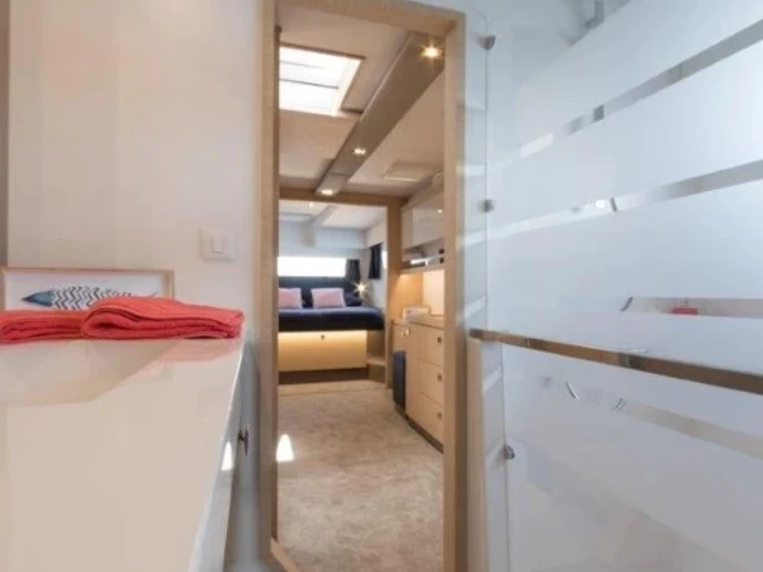 Noleggio Catamarano a Álimos – Fountaine Pajot Saona 47