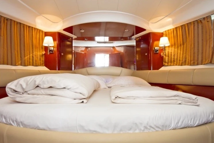 Prestige Prestige 46 Fly-a da affittare a  Cagliari