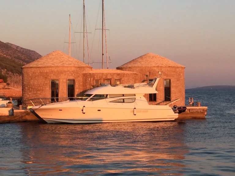 Noleggio a Cagliari – Prestige Prestige 46 Fly-a su SamBoat