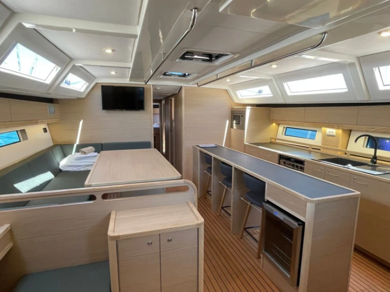 Noleggiare una D&D Yacht D&D Kufner 54.2 a Trogir