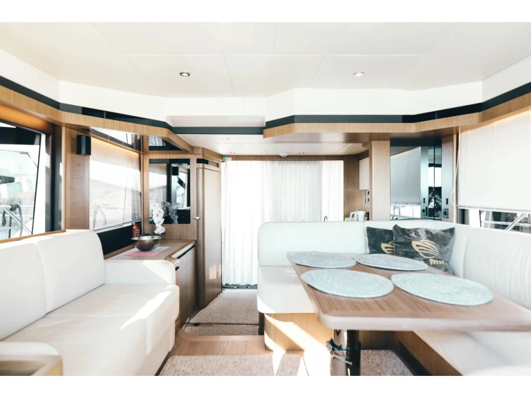 Noleggio Barca a motore con o senza skipper Absolute a Seget Donji