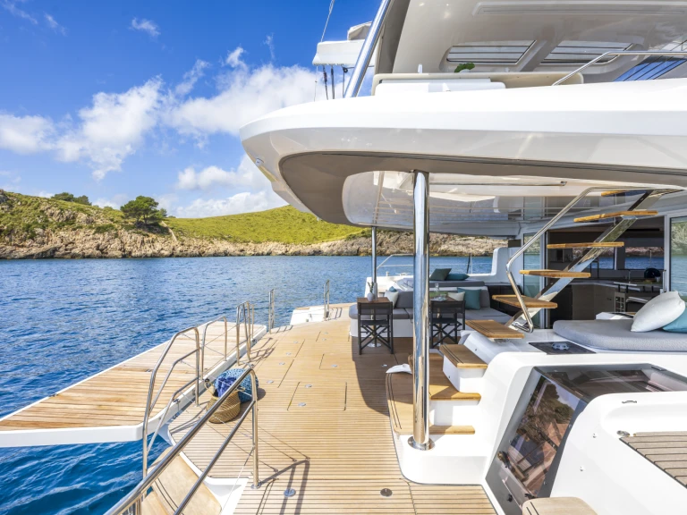 Noleggio Catamarano a Capo d'Orlando – Lagoon Lagoon 60