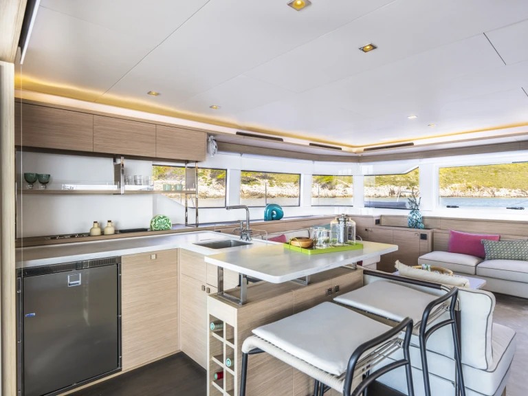 Noleggio barche Lagoon Lagoon 60 a Salerno su Samboat