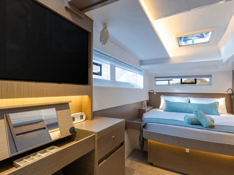 Noleggio Catamarano Leopard con patente nautica