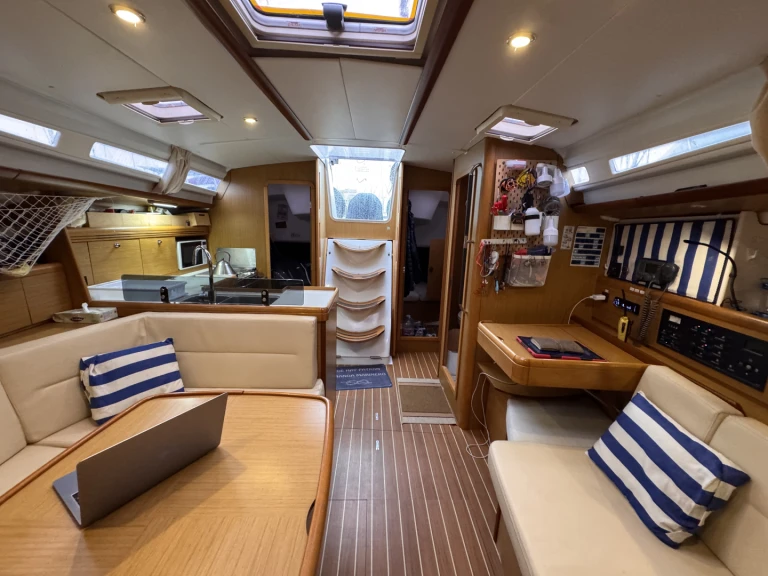 Noleggio a Ibiza Town – Jeanneau Sun Odyssey 42i su SamBoat