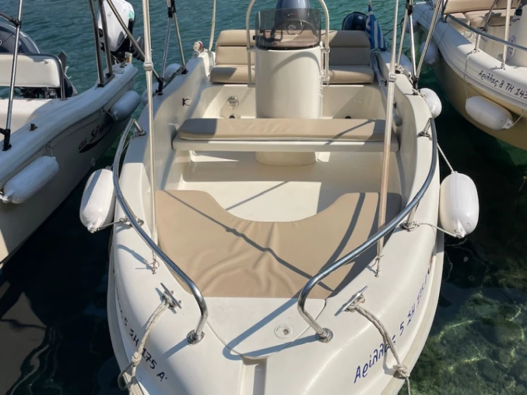 Noleggio barche Aríllas economico Nireus 465