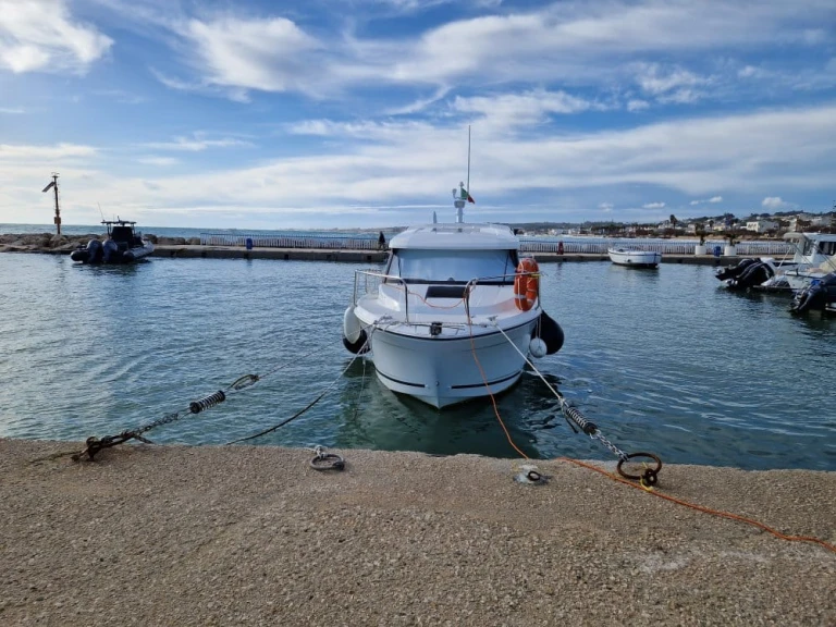 Noleggiare una Jeanneau Merry Fisher 695 series2 a Torre Vado