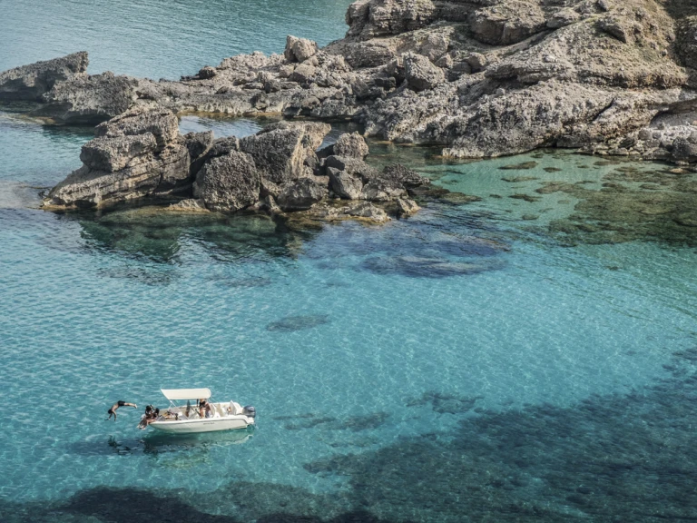 Noleggio barche Fornells economico 190FX