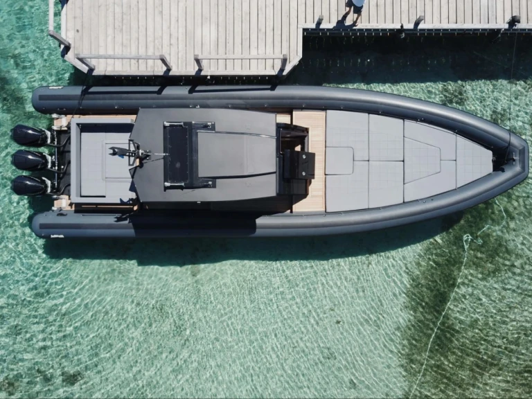 Sea Water Sea Water Phantom 400   da affittare a  Saint-Tropez