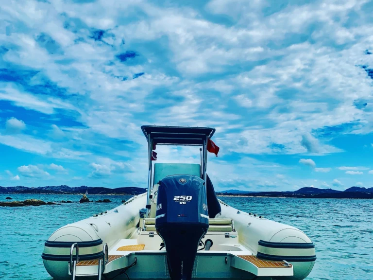 Capelli Tempest 900 da affittare a  Palau