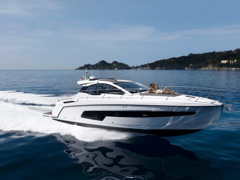 Azimut Azimut Atlantis 45 da affittare a  Podstrana