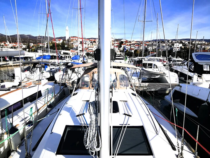 Noleggiare una Elan Impression 45 a Zaravecchia (Biograd)