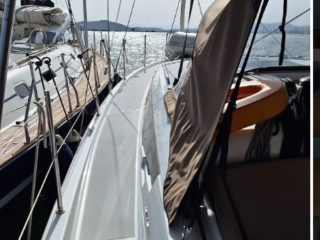 Noleggio barche Jeanneau Sun Odyssey 410 a Pálairos su Samboat