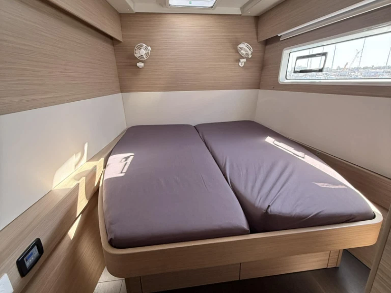 Noleggio Catamarano Lagoon con patente nautica