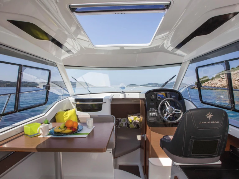 Noleggio Barca a motore a Trogir – Jeanneau Merry Fisher 795