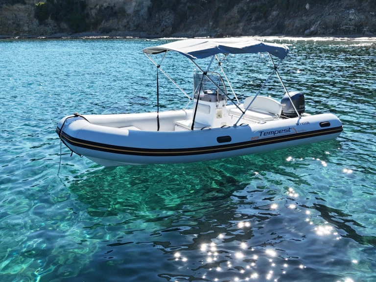 Noleggio barche Galéria economico Tempest 505 Easy