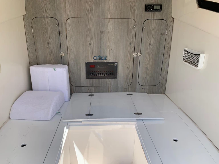 Noleggio barche Napoli economico One Way 100