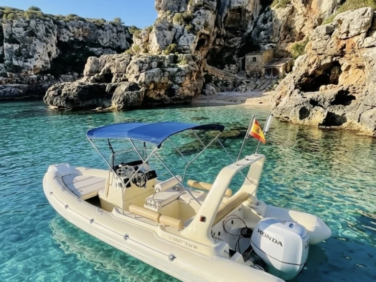Noleggio Gommone a Cala d'Or – Astec vdpro600