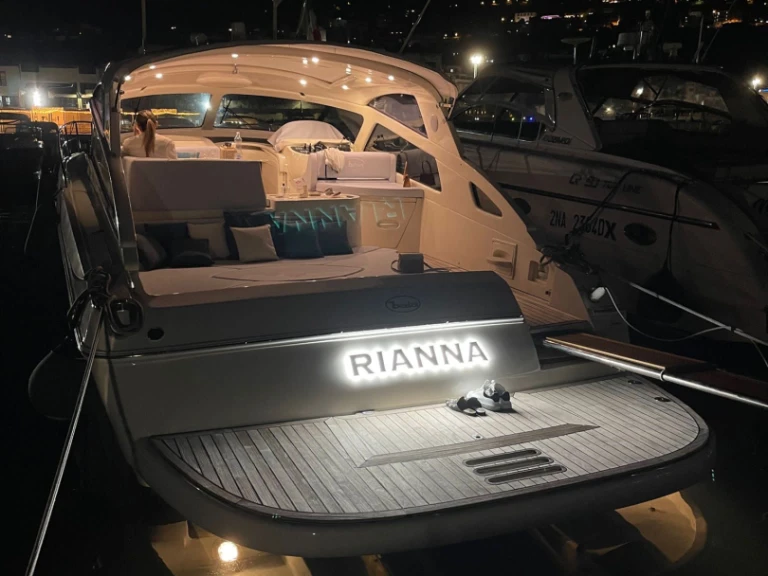 Baia Flash 48 da affittare a  Castellammare di Stabia