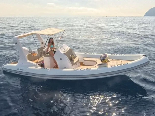 Noleggio Gommone a Rapallo – Antares Giglio 65